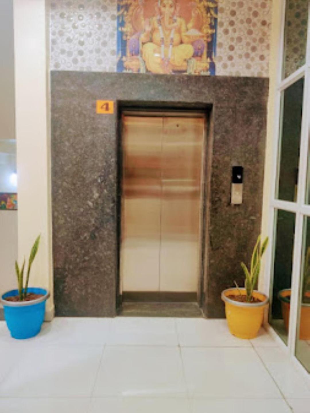 Hotel Hariram Tower Wardha Dış mekan fotoğraf